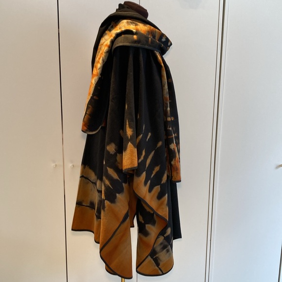 Wool cape and scarf/sash tie dye by an artist - Picture 4 of 17